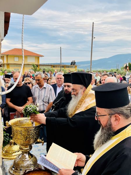 Φωτογραφικά στιγμιότυπα από τα Θυρανοίξια του Ναϊδρίου του Οσίου Λουκά του Ιατρού στην Προσοτσάνη  Δράμας. 